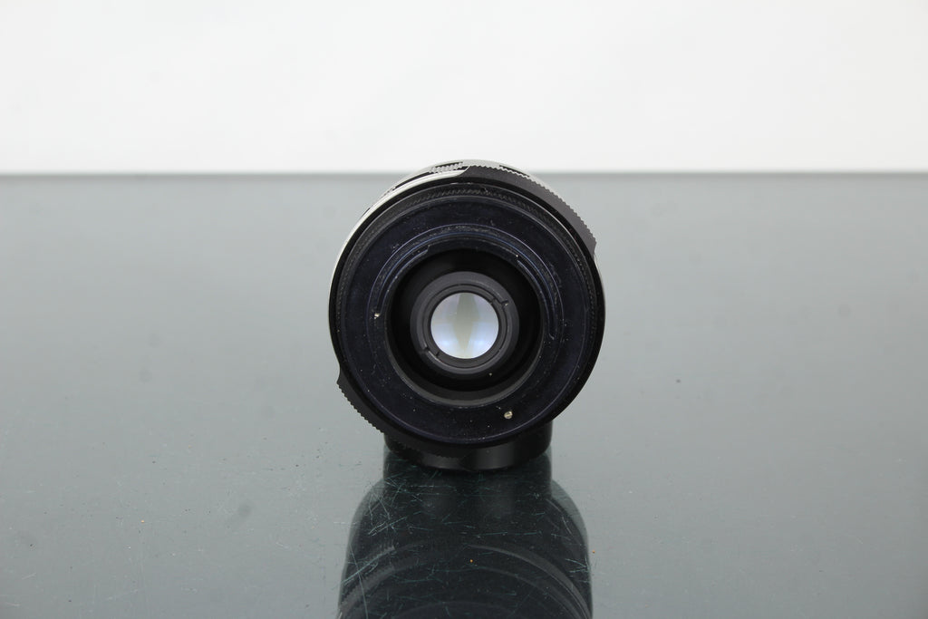 Soligor 1:2.8 f=28mm M42 Montaż