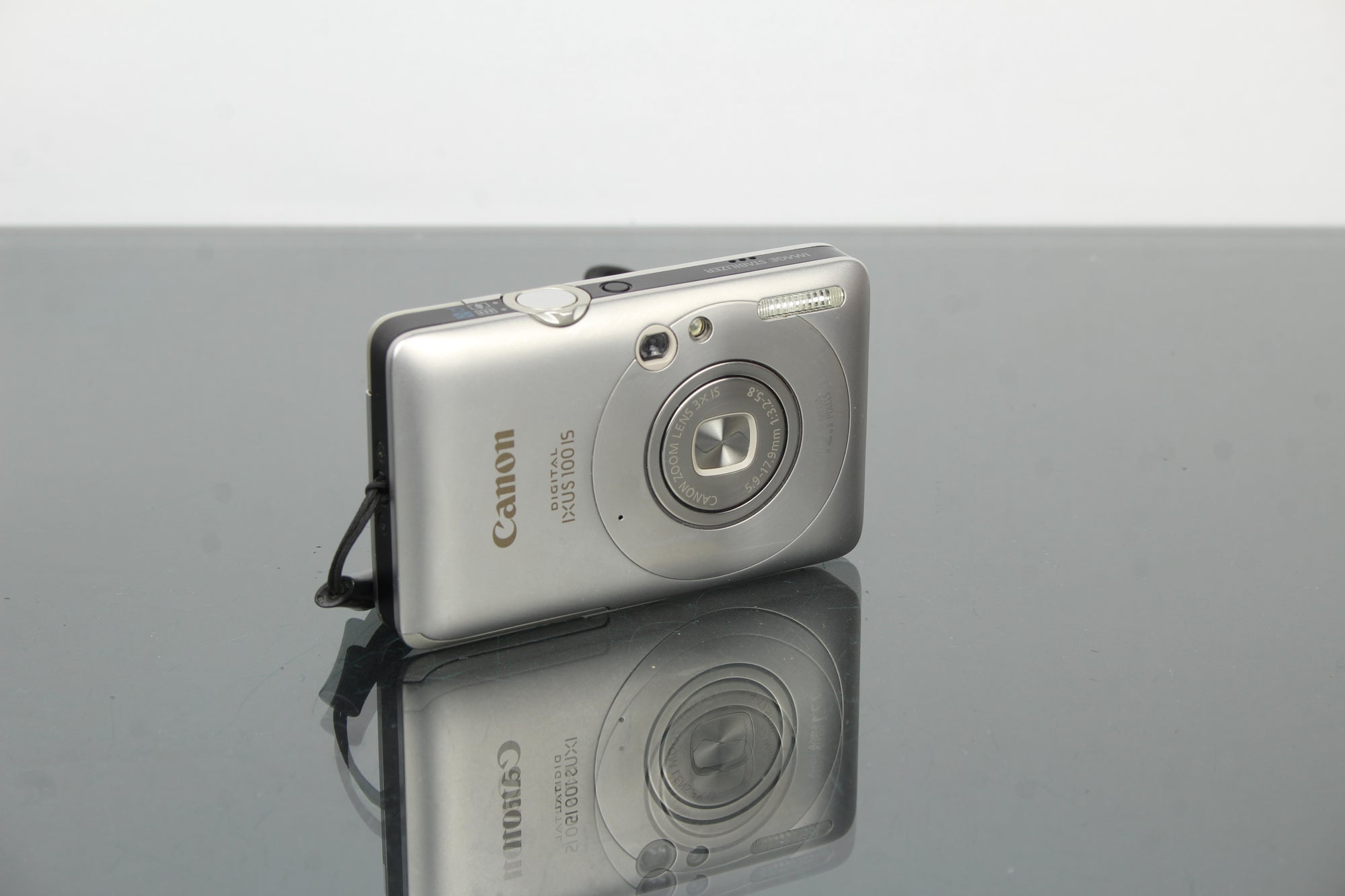 Canon IXUS 100 to