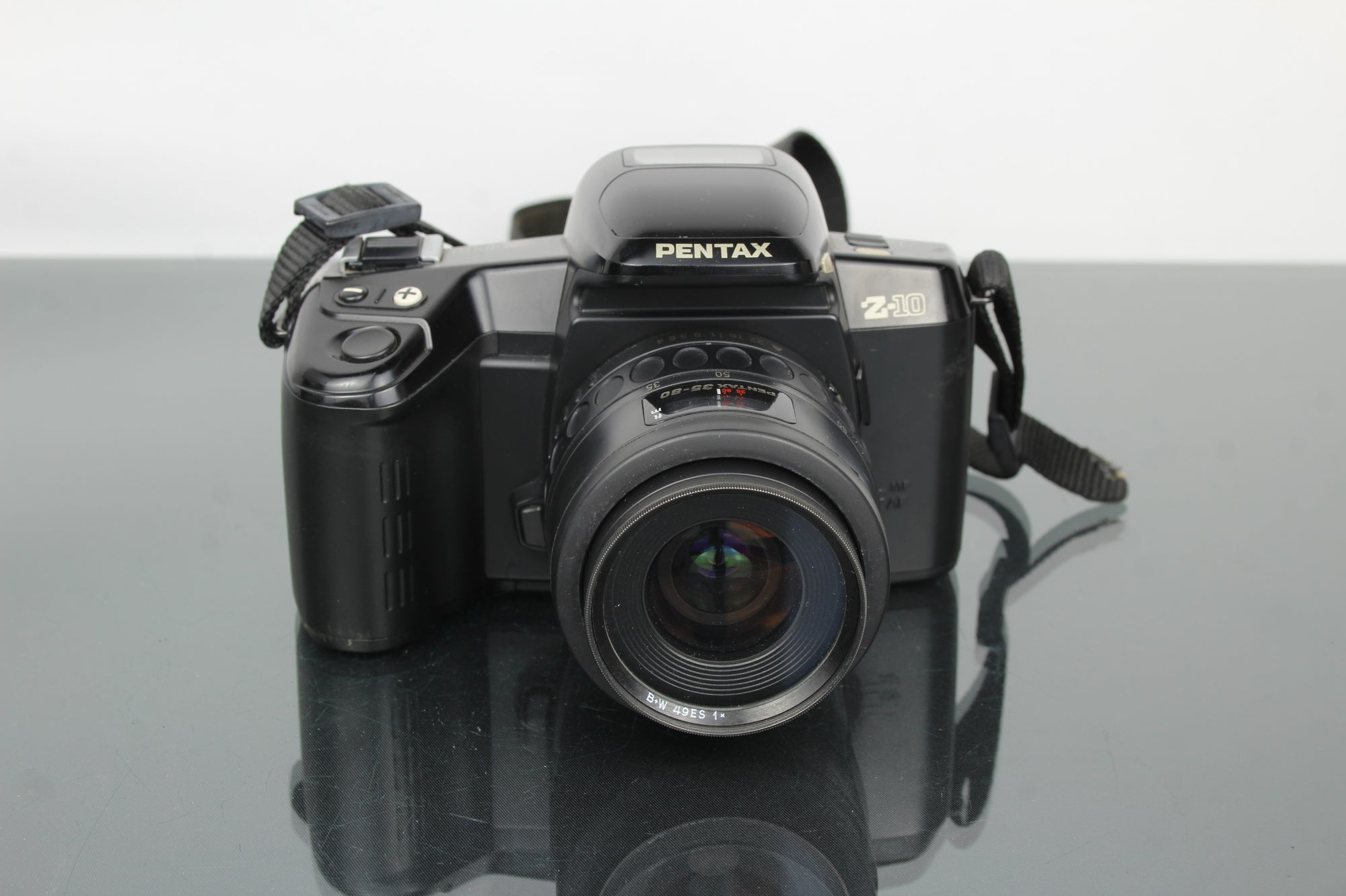 Pentax Z-10 + obiektyw 1:4-5.6 35-80mm