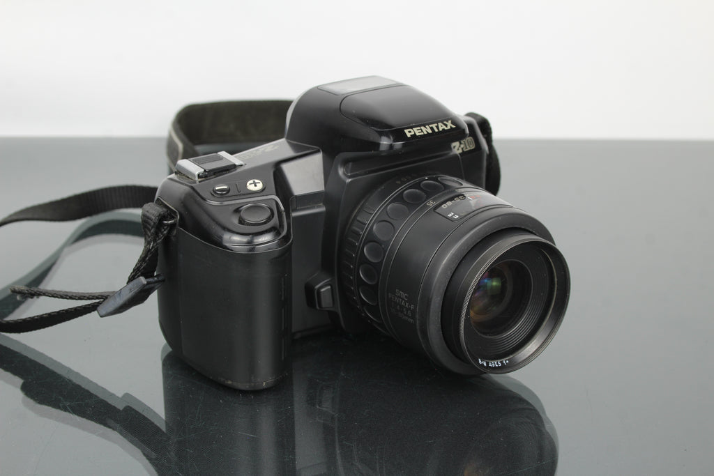 Pentax Z-10 + obiektyw 1:4-5.6 35-80mm