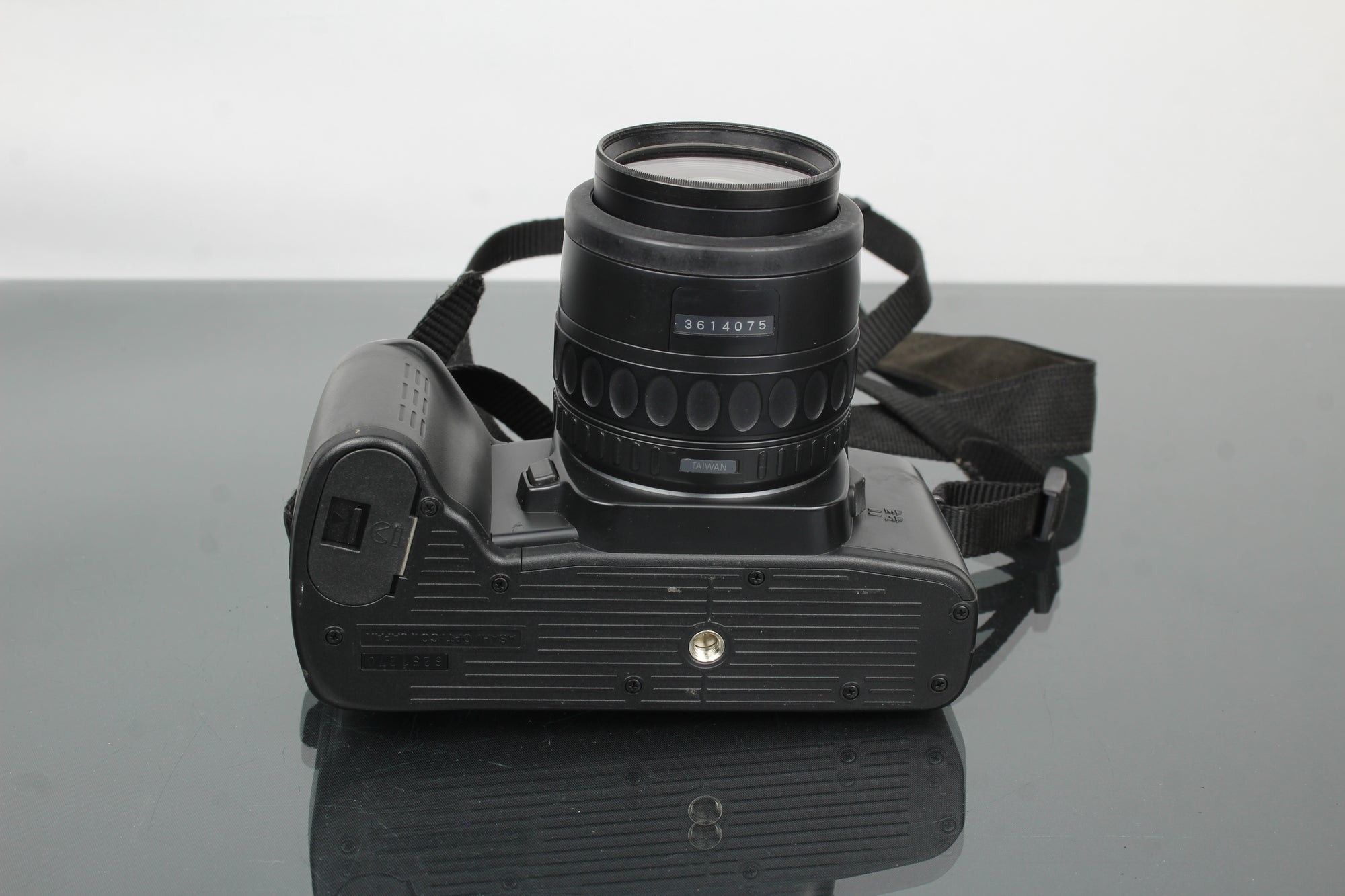 Pentax Z-10 + obiektyw 1:4-5.6 35-80mm