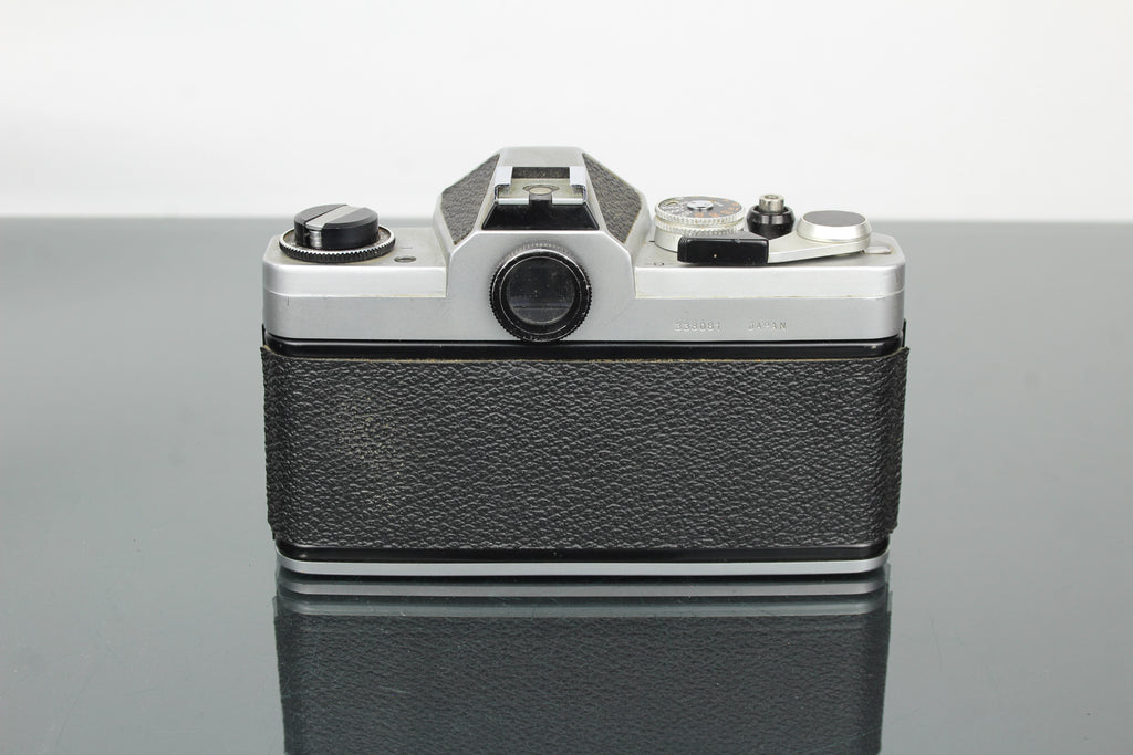 Chinon CS + 55mm 1.7 Chinon lens