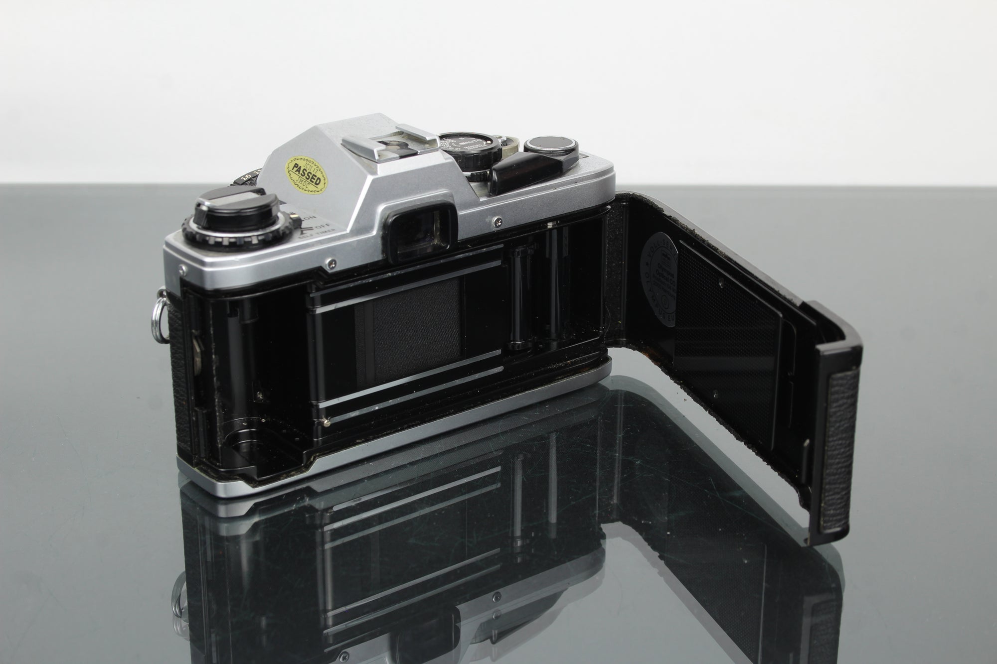 Olympus OM10 + obiektyw Olympus 1:1.8 50mm