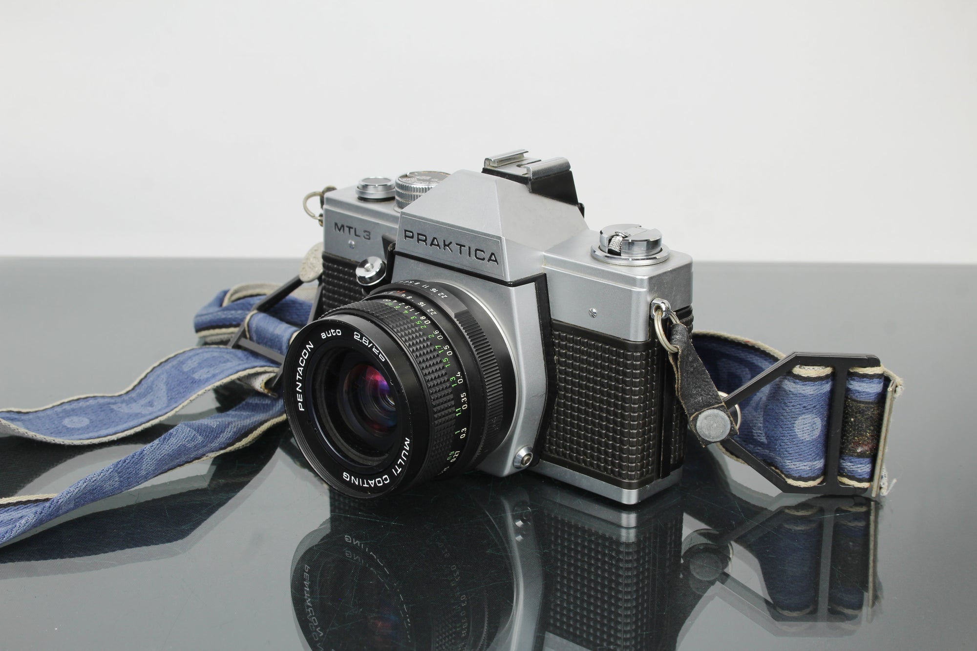 <tc>Praktica</tc> MTL 3 + obiektyw Pentacon auto 2.8/29 M42