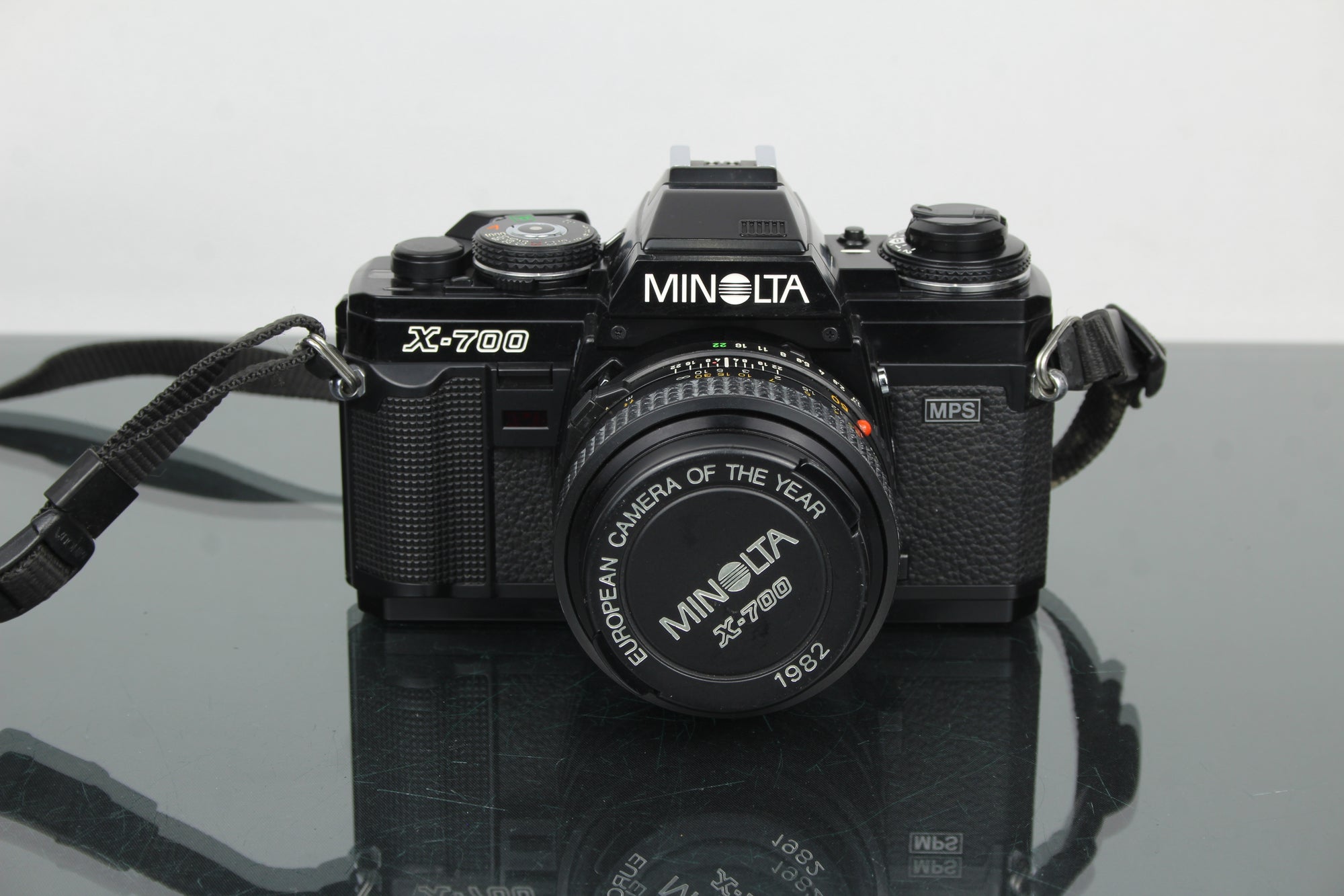Minolta X-700 + obiektyw MD 50mm 1:1.7