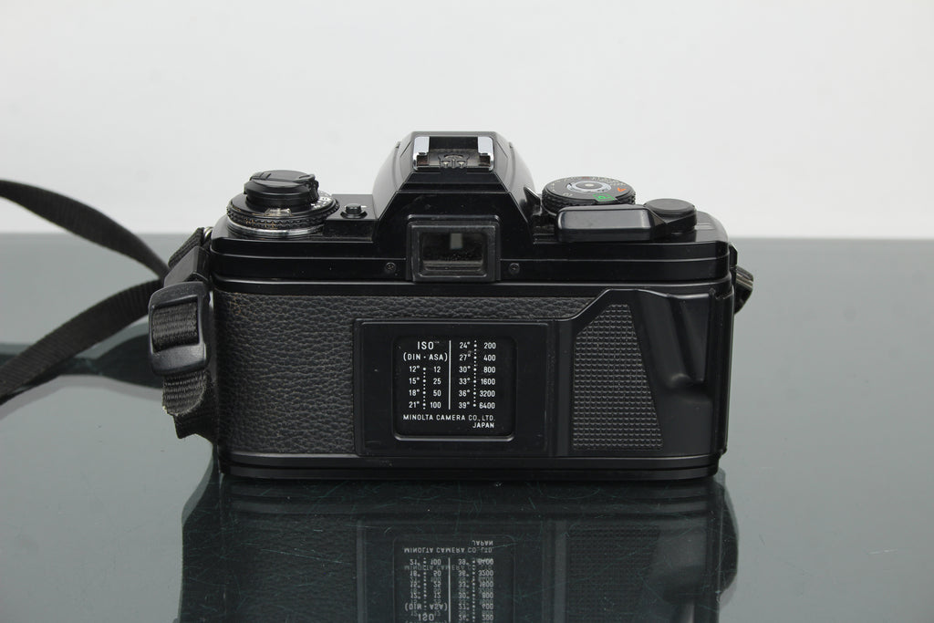 Minolta X-700 + obiektyw MD 50mm 1:1.7