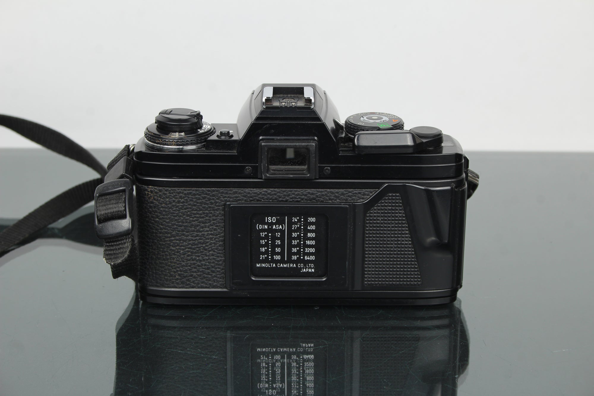 Minolta X-700 + obiektyw MD 50mm 1:1.7