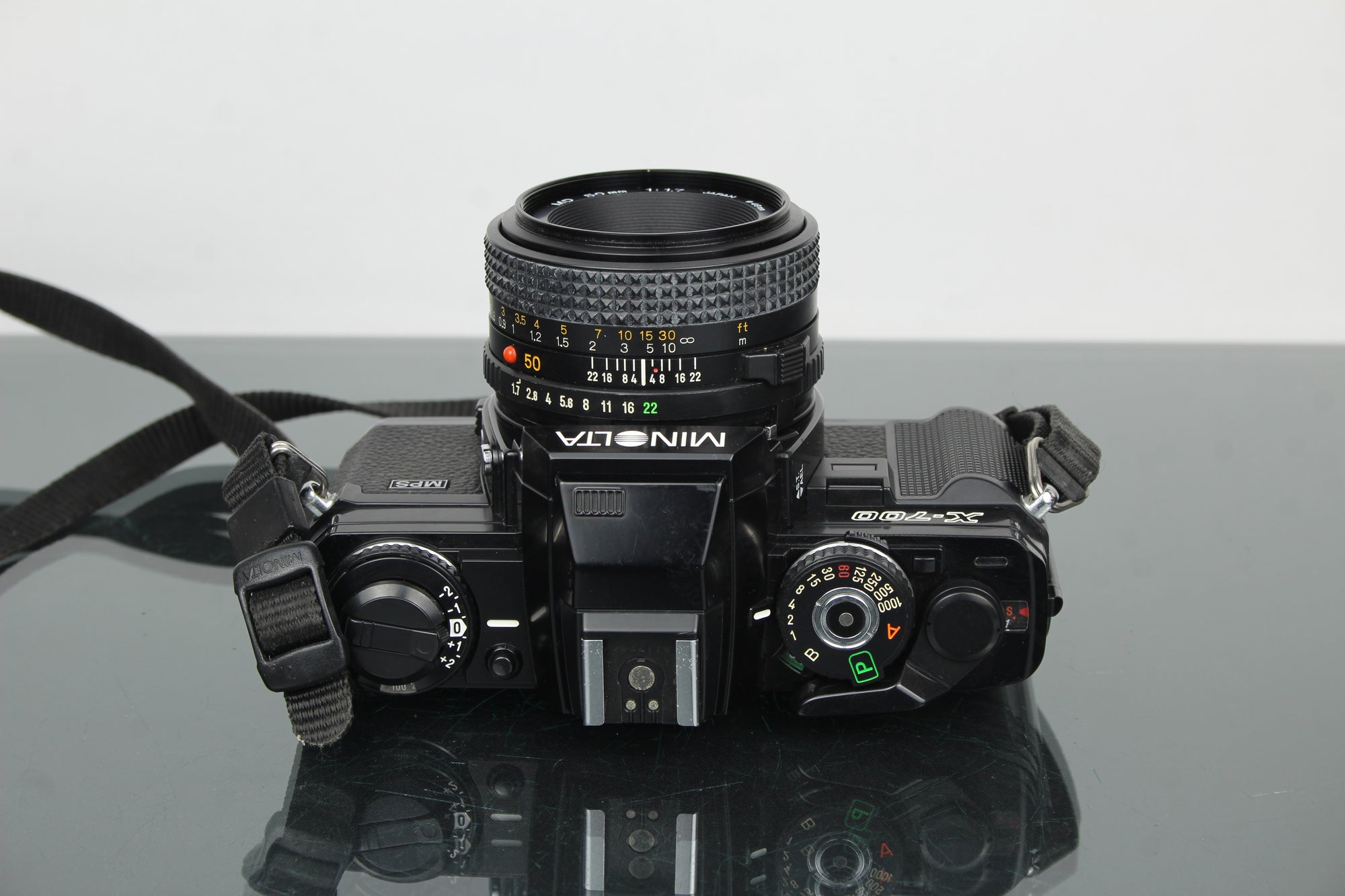 Minolta X-700 + obiektyw MD 50mm 1:1.7
