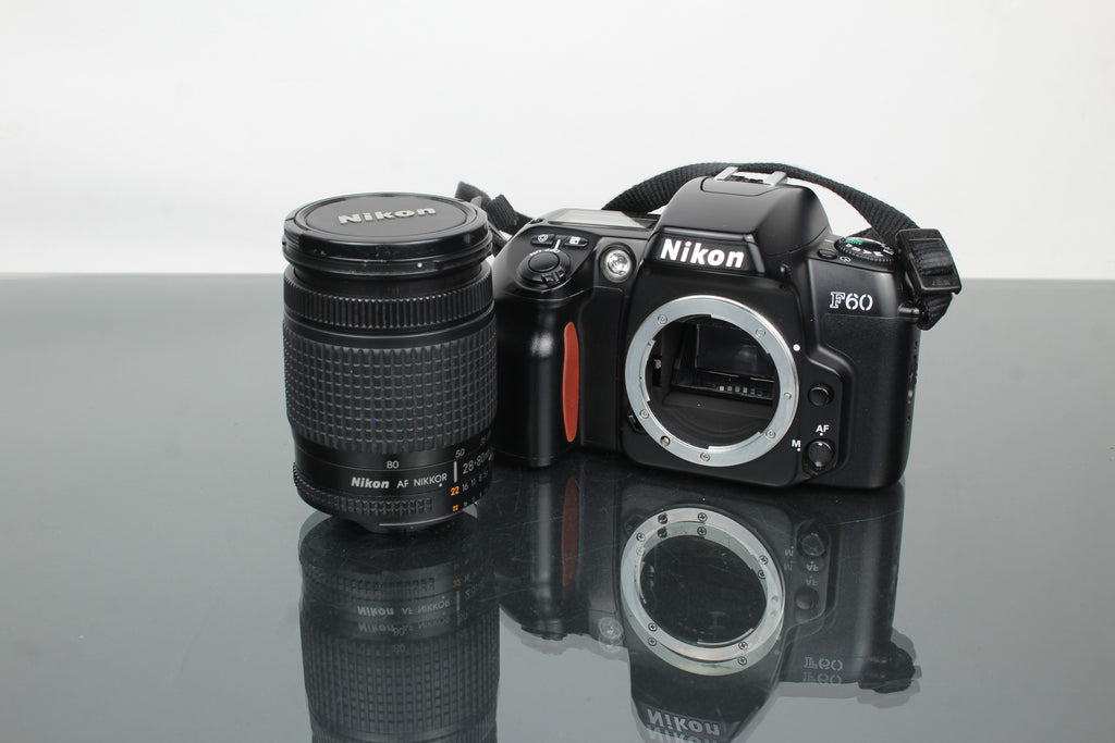 Nikon F60 + obiektyw AF Nikkor 28-80mm 1:3.5-5.6 D