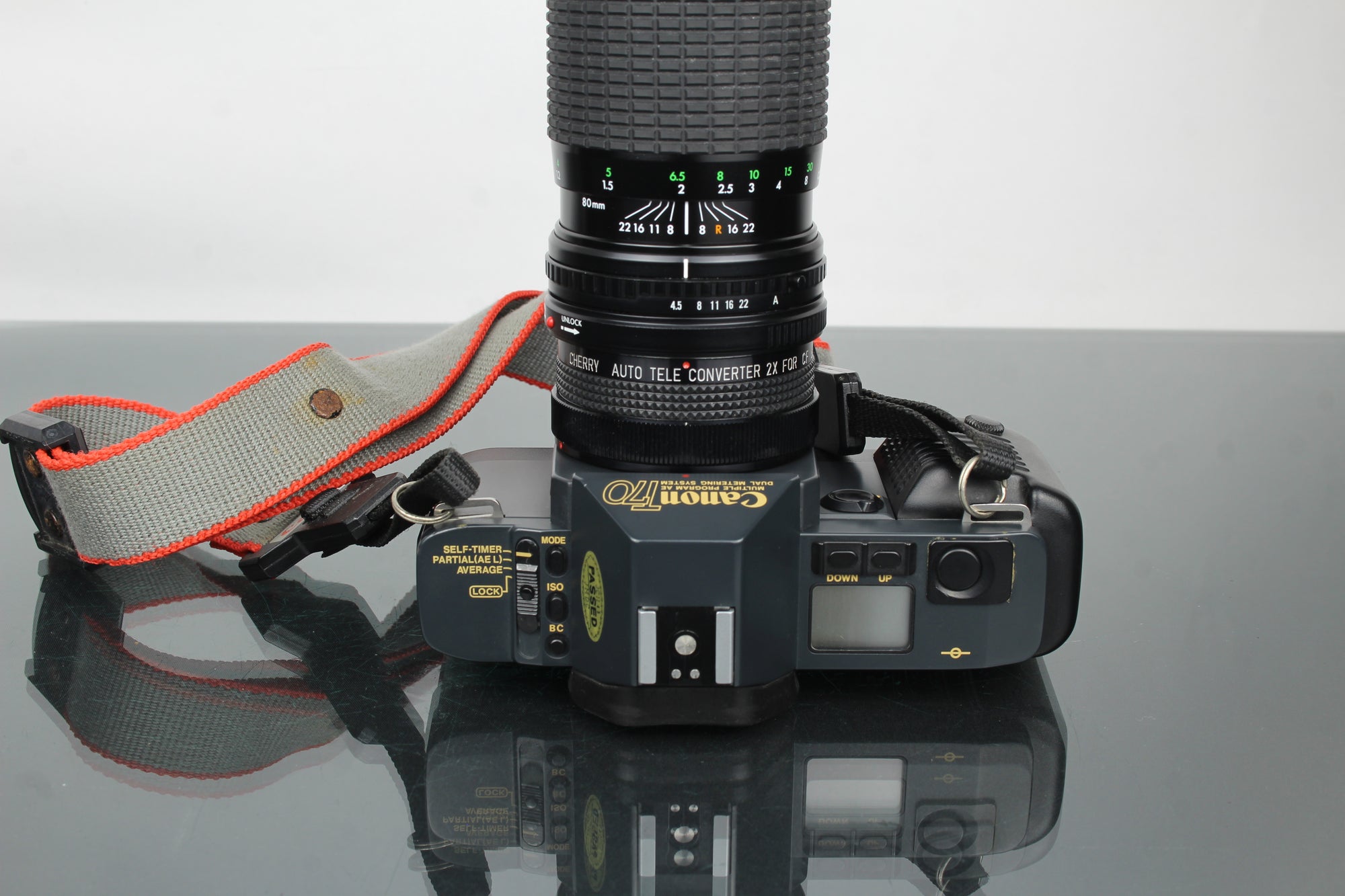 Canon T70 + obiektyw Sigma 80-200mm f/4.5-5.6 FD