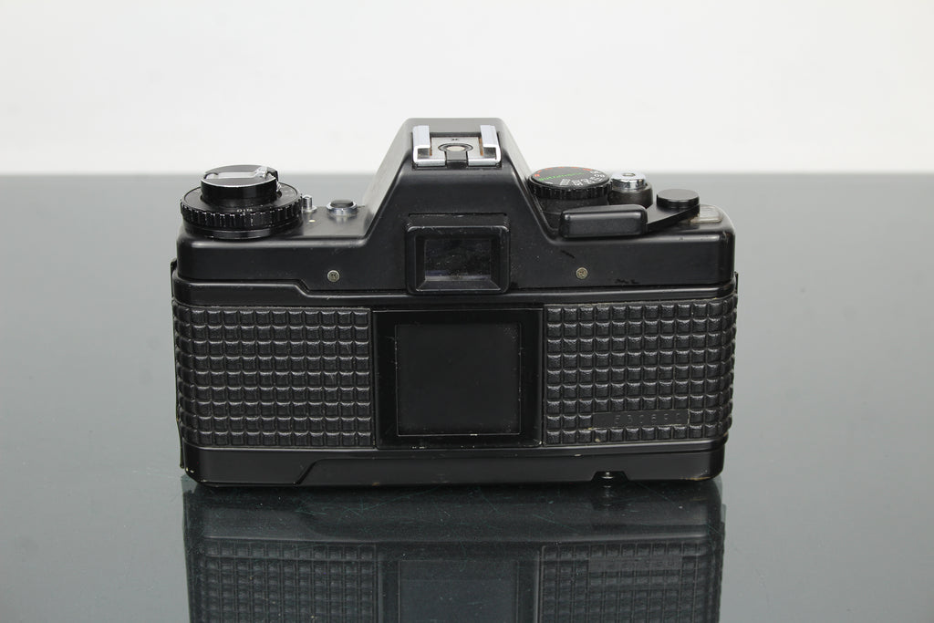 <tc>Praktica</tc> B200 elektroniczny +  <tc>Praktica</tc>obiektyw 50mm 1.8