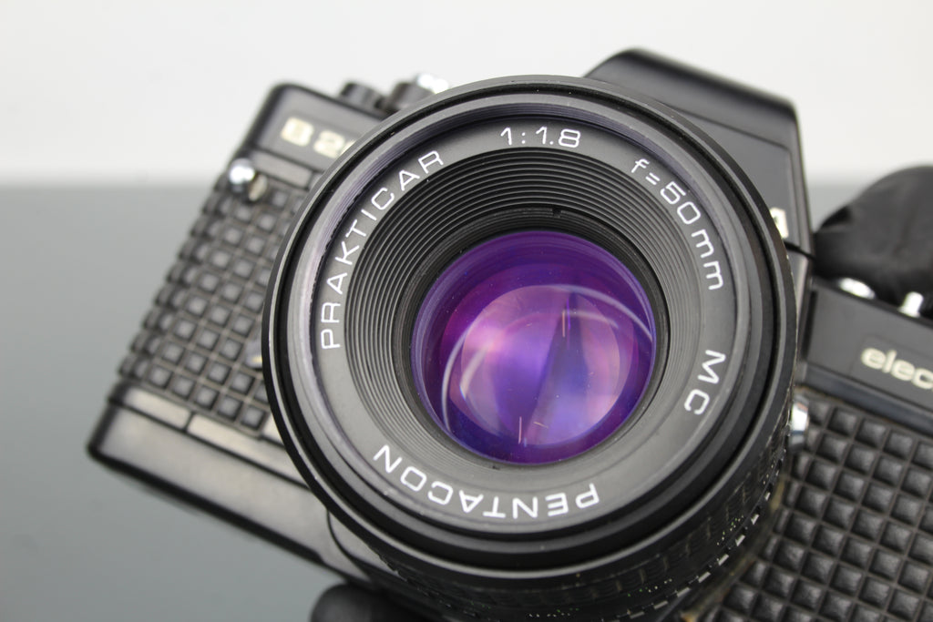 <tc>Praktica</tc> B200 elektroniczny +  <tc>Praktica</tc>obiektyw 50mm 1.8