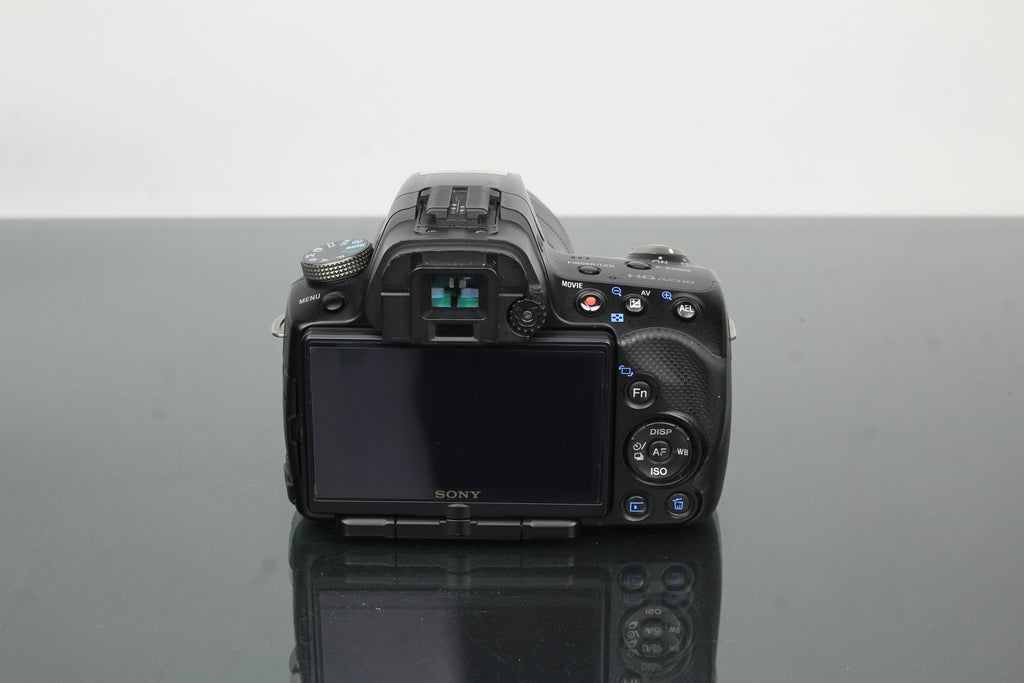 Sony SLT A33 + Obiektyw Sony DT 3.5-5.6/18-55