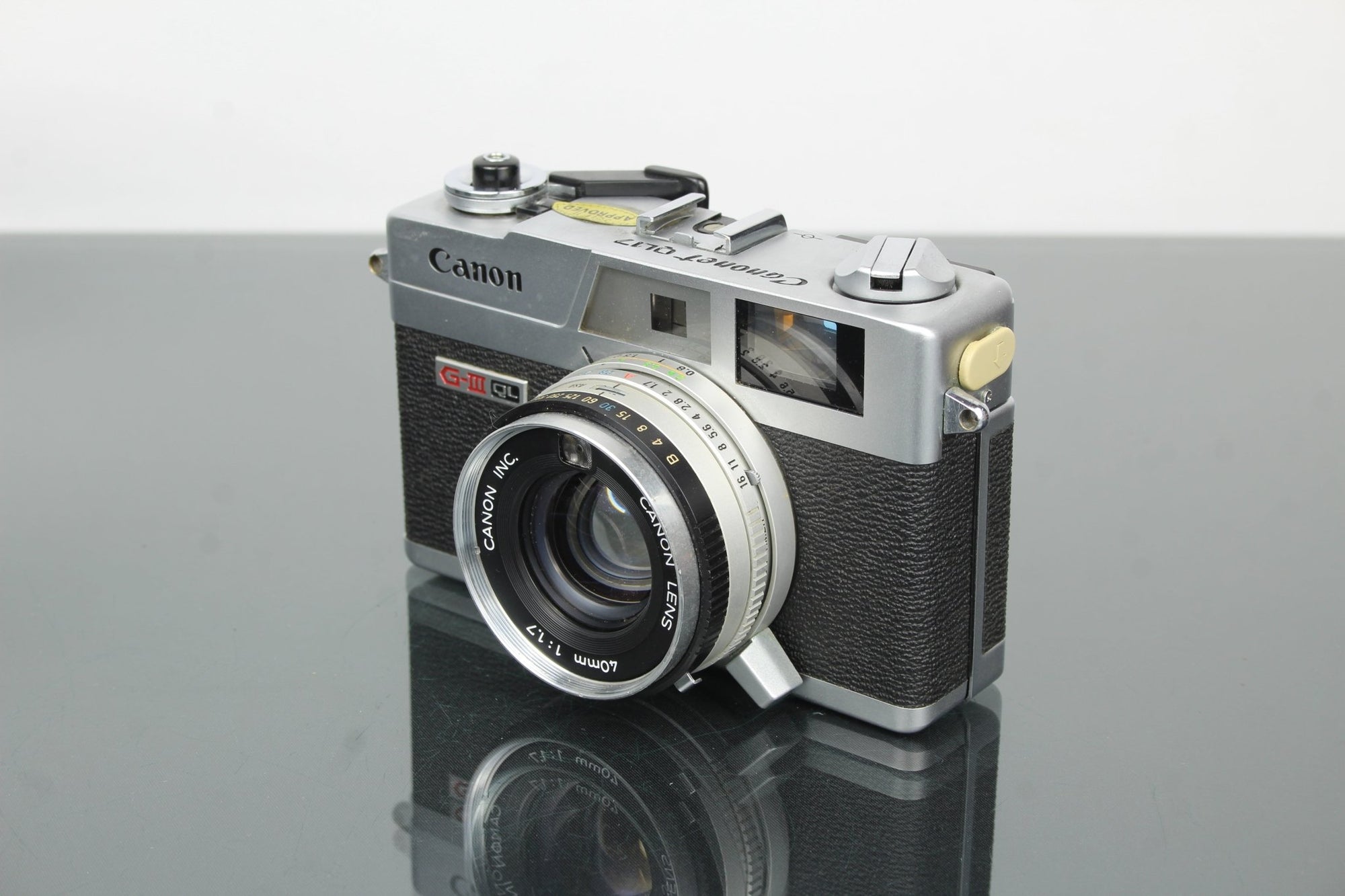 Canon Canonet QL17 GIII - Dutch|Thrift