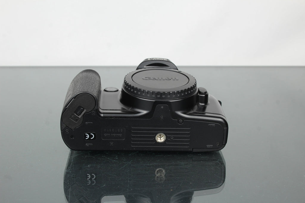 Canon EOS 500 - Dutch|Thrift
