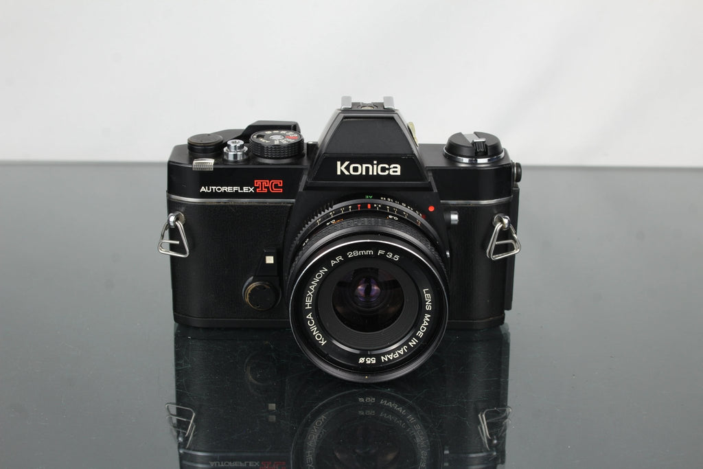 Konica Autoreflex TC + Konica Hexanon AR 28mm F3.5 - Dutch|Thrift