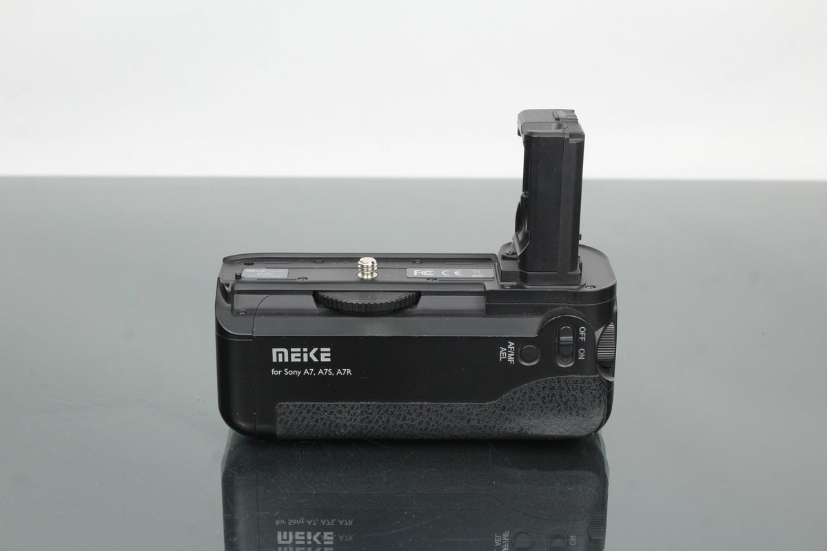 Meike Battery Grip For Sony A7, A7S, A7R - Dutch|Thrift
