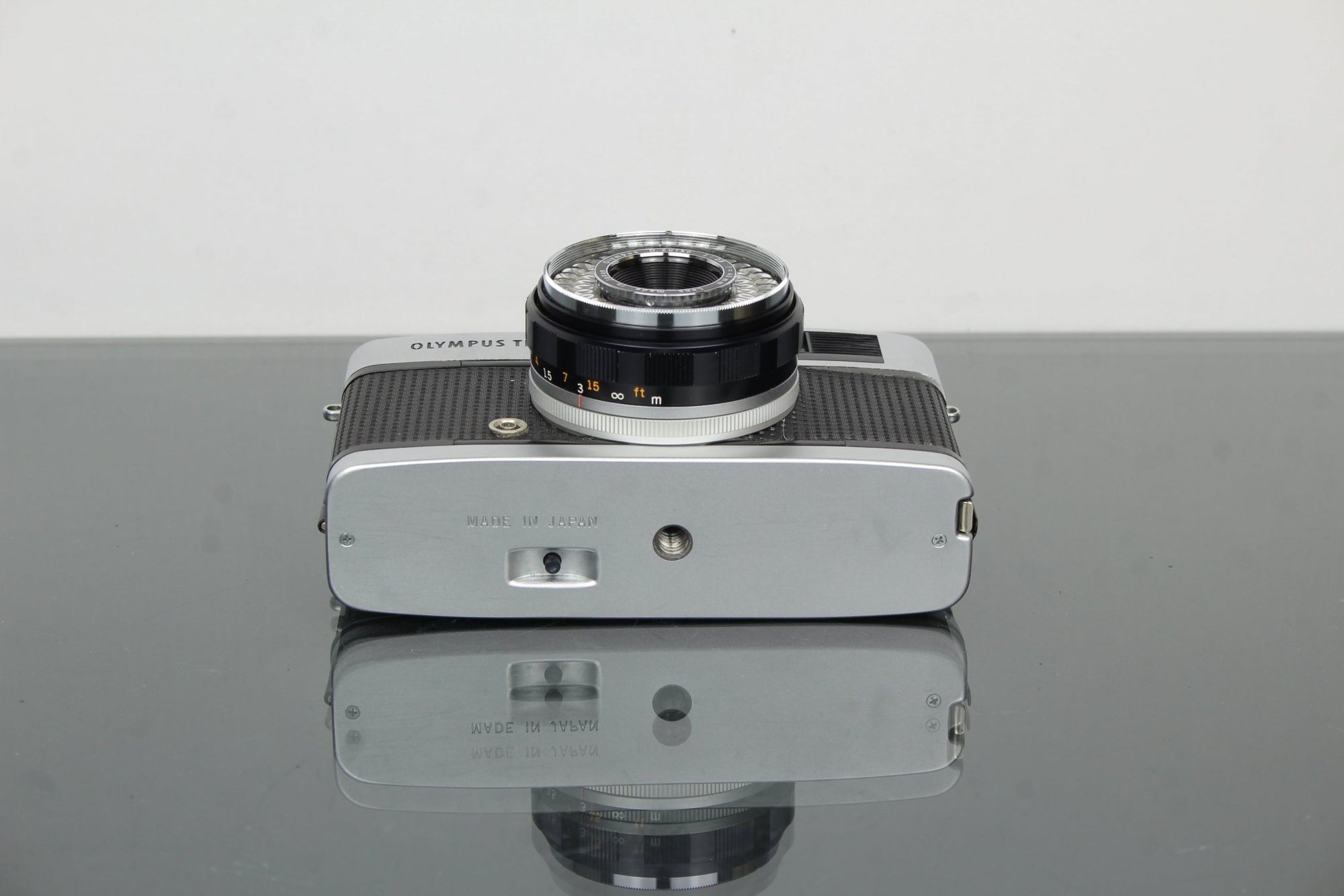 Olympus Trip 35 - Dutch|Thrift