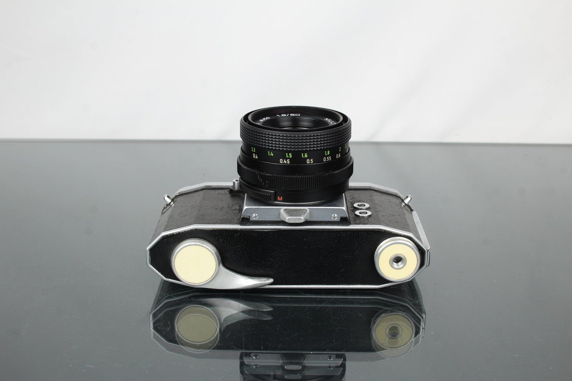 Praktica IV + Pentacon 1.8/50 - Dutch|Thrift