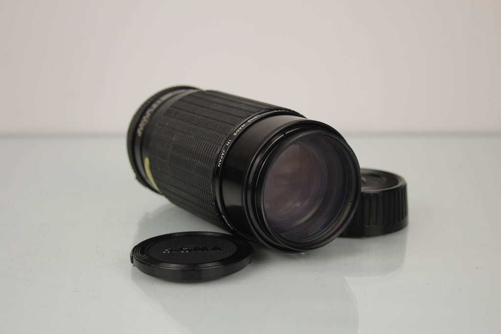 Sigma Zoom 1:3.5 - 4 80 - 200mm OM Mount - Dutch|Thrift