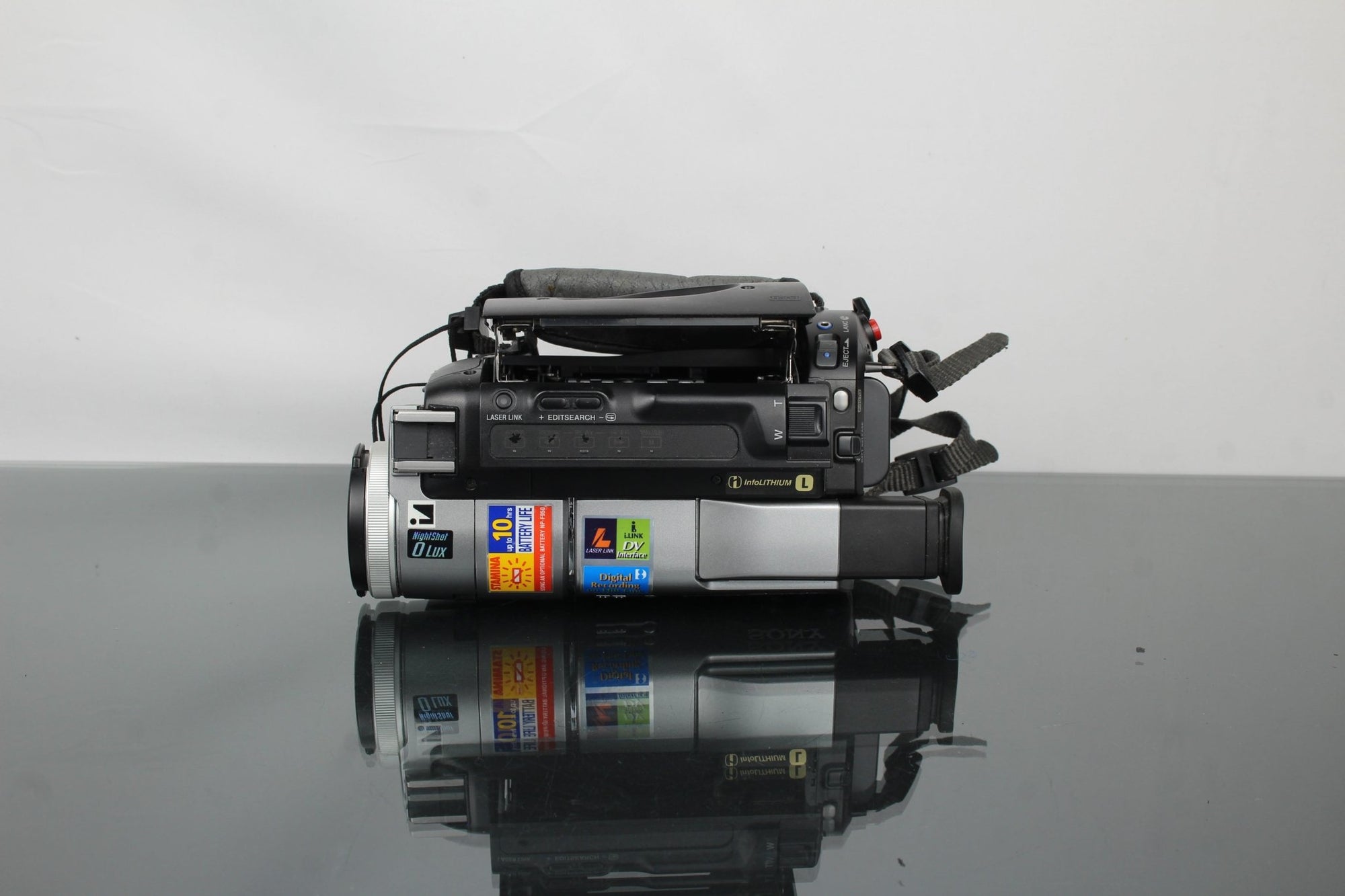 Sony Digital Handycam DCR - TR7000E Hi8 - Dutch|Thrift