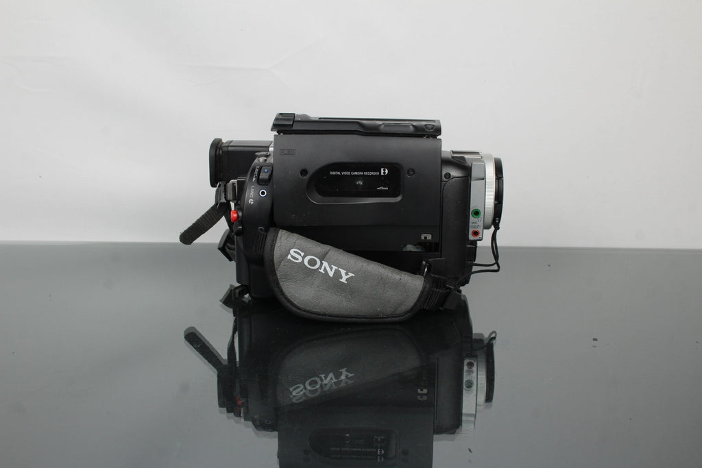 Sony Digital Handycam DCR - TR7000E Hi8 - Dutch|Thrift