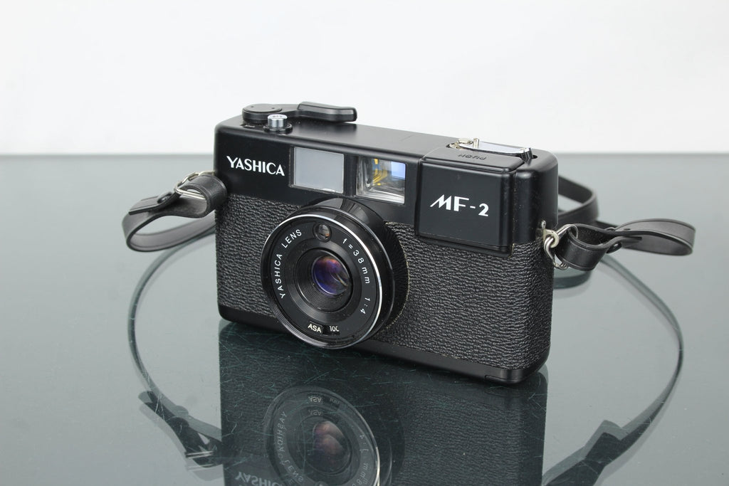 Yashica MF2 - Dutch|Thrift